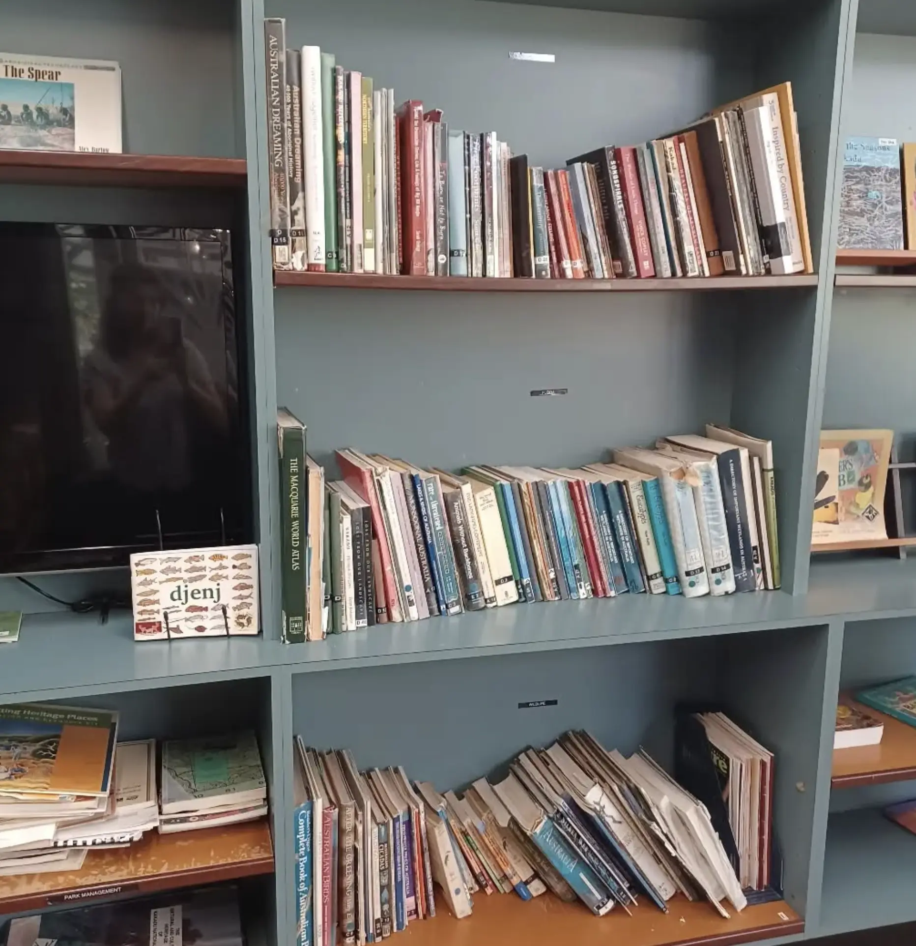 Bowali Visitor Centre Library