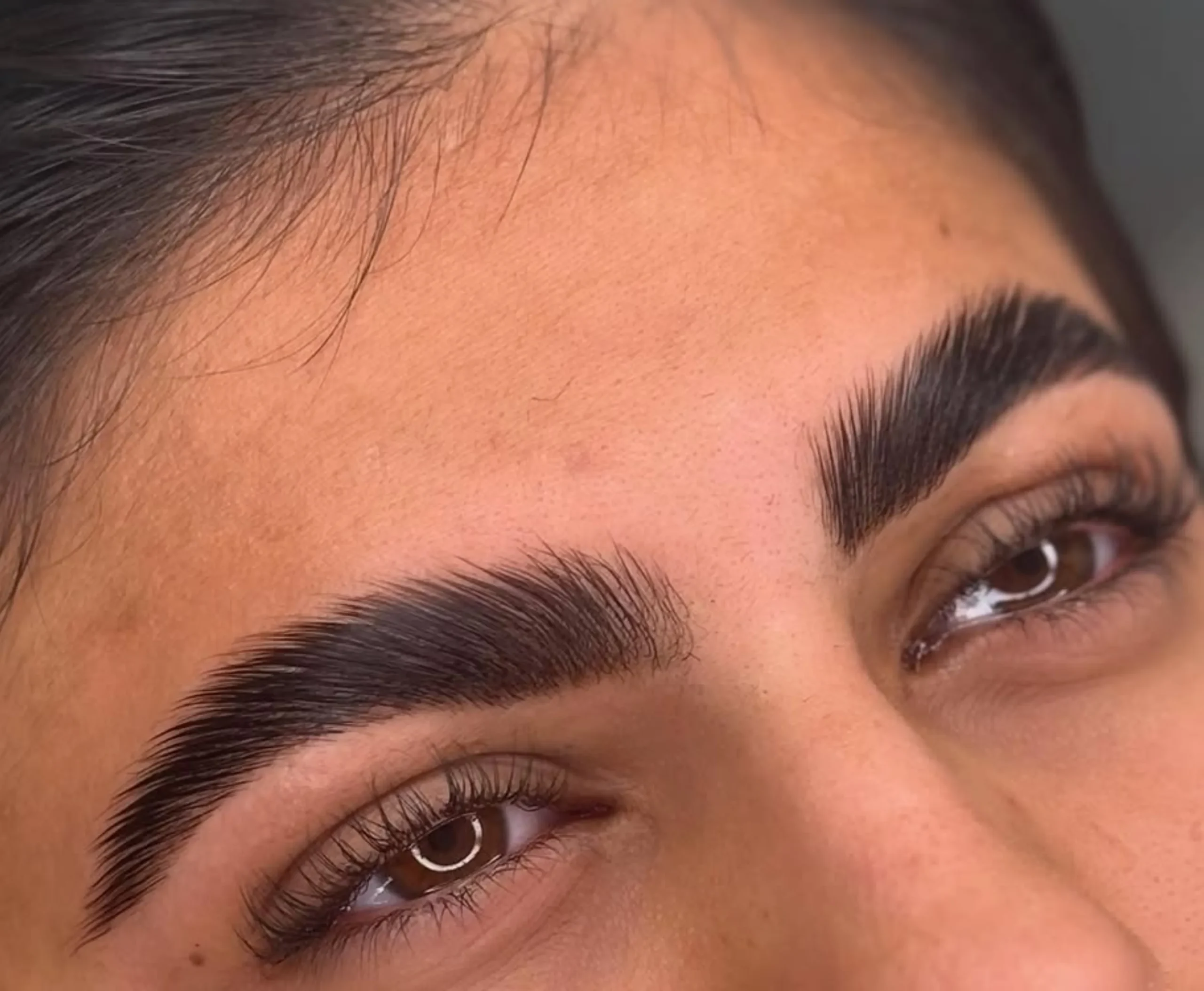microblading colour fade